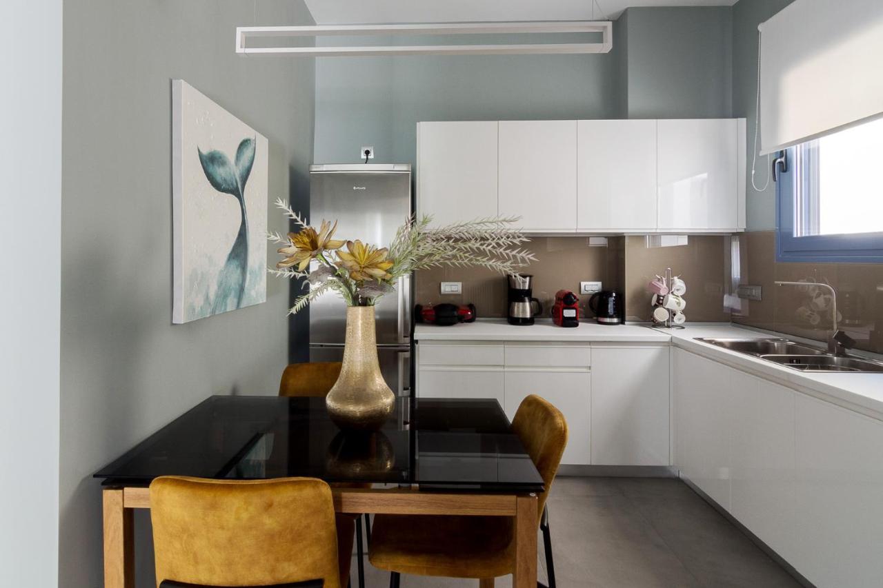 Hippy Designed 3Bedroom Apartment In Heraklion Bagian luar foto