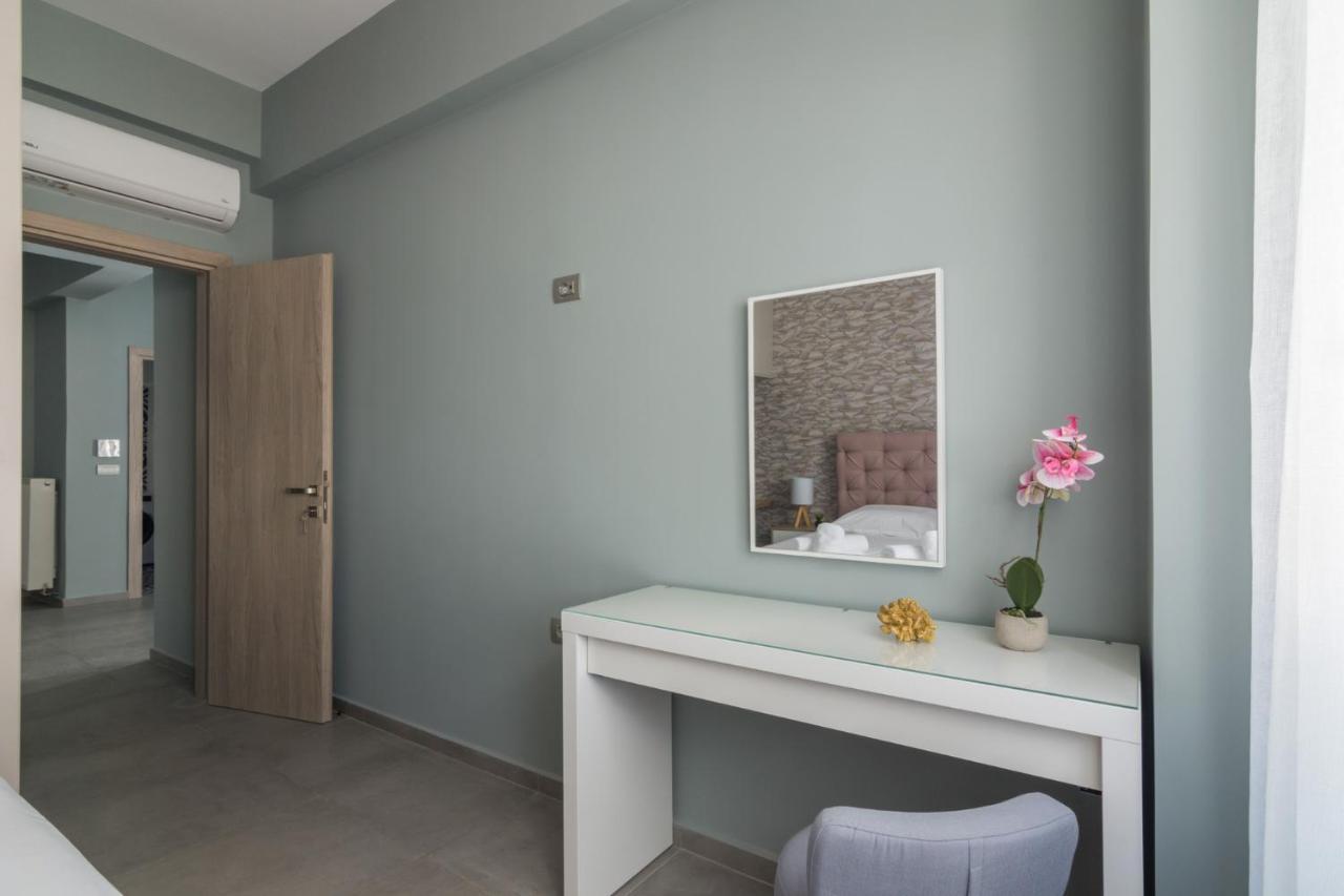 Hippy Designed 3Bedroom Apartment In Heraklion Bagian luar foto